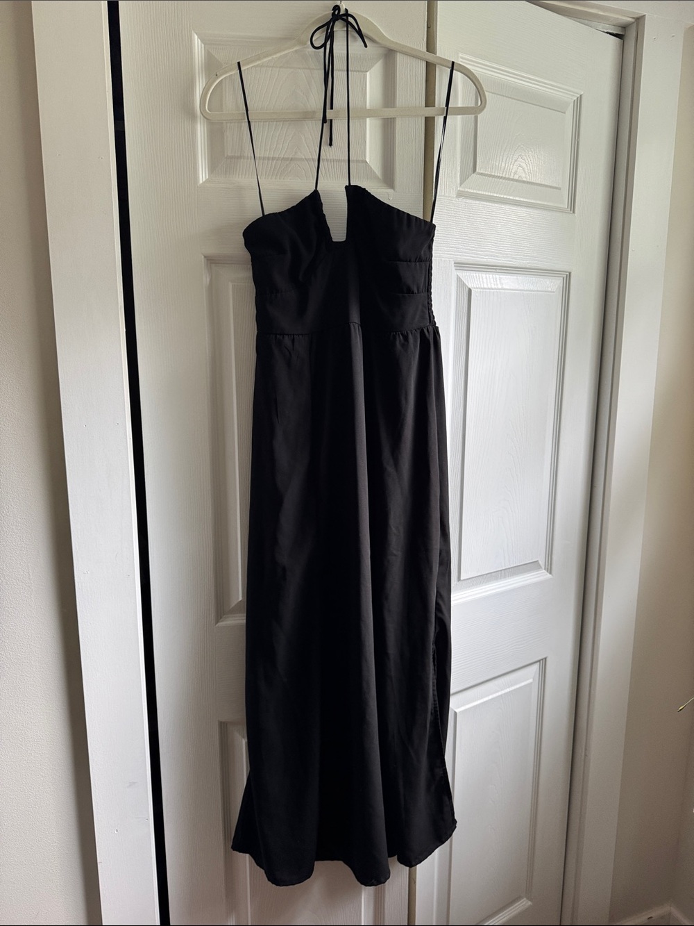 Sincerely Jules Black Spaghetti-Strap Maxi Dress